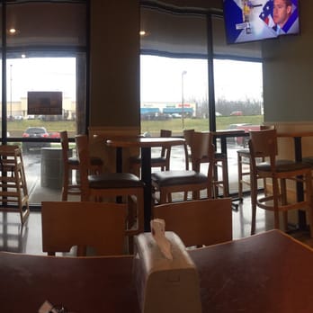Jersey Mike's Subs - Dining area - Sandwiches Near Me - Indianapolis, Indiana