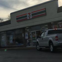 7-Eleven - Natick 7-Eleven -- 172 North Main Street / Route 27, Natick Storefront