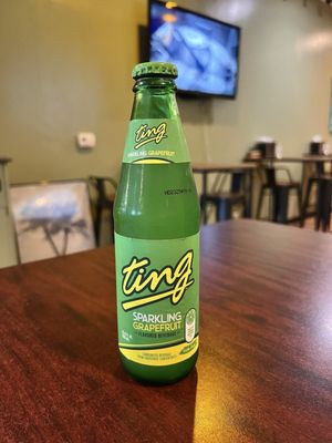 Hungry Eyes Jamacian Restaurant and Bar by null