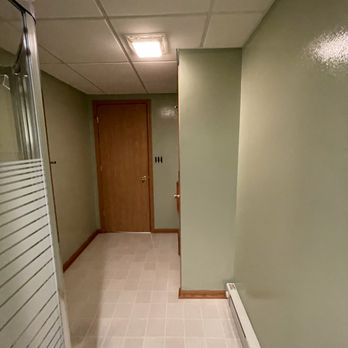 QD’s Painting - After. No paint on any trim zoom in if you would like. - Painters Near Me - Milwaukee, Wisconsin QD’s Painting - After. No paint on any trim zoom in if you would like. - Painters Near Me - Milwaukee, Wisconsin