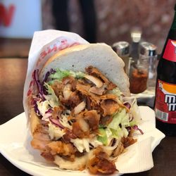 Sonnenimbiss & Café - Dönermann - Döner mit Käse und Getränk
