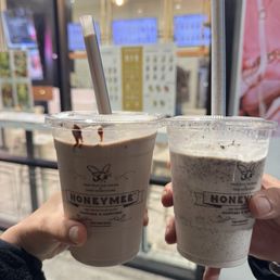 Sea Salt Chocolate Shake , Cookies 'n Cream Shake Sea Salt Chocolate Shake , Cookies 'n Cream Shake
