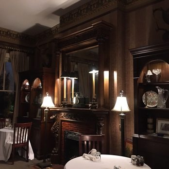 Foley House - Dining Room - Bed & Breakfast Near Me - Savannah, Georgia