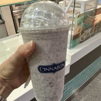 Cinnabon - Milkshake - Bakeries Near Me - Houston, Texas