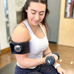 ProClinix Sports Physical Therapy & Chiropractic - ProClinix Sports Physical Therapy & Chiropractic using Blood Flow Restriction Therapy with Occlusion Bands