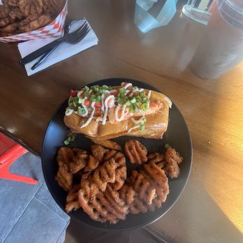 Lobster Guys - Connecticut lobster roll - Seafood Near Me - Long Beach, California