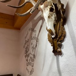 Hirschen - Kings table