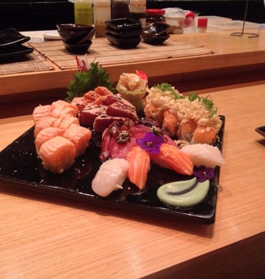 Toro Sushi by null