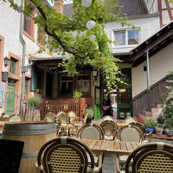 Goldene Krone - Beautiful outdoor seating