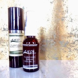 The V Spa - Fight acne