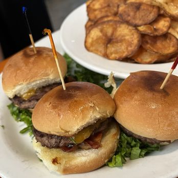 Cogburn's Big Wings - Sliders and House made chips - Chicken Wings Near Me - Chandler, Arizona