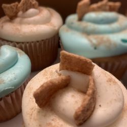 Cuban in Toast Crunch cupcakes