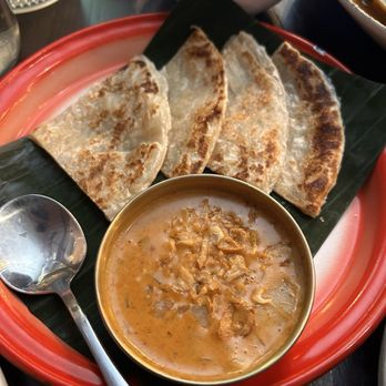 Chiangmai Diner - Roti Massaman - Thai Near Me - Brooklyn, New York