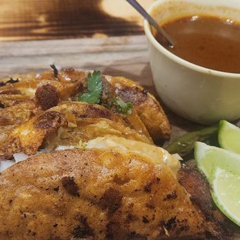 Mariachisss tacos - Birria Tacos - Food Trucks Near Me - San Antonio, Texas