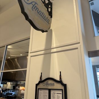 Amatista Cookhouse - Caribbean Near Me - Orlando, Florida