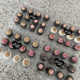Red velvet, Oreo, sprinkles, original, plus others