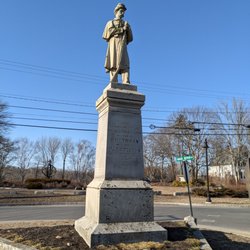 Boothbay Civil War Memorial - Boothbay Civil War Memorial