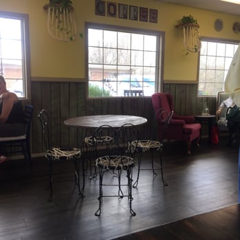 Bridge Cafe and Bistro - Quaint interior. - Coffee & Tea Near Me - Hurricane, West Virginia Bridge Cafe and Bistro - Quaint interior. - Coffee & Tea Near Me - Hurricane, West Virginia