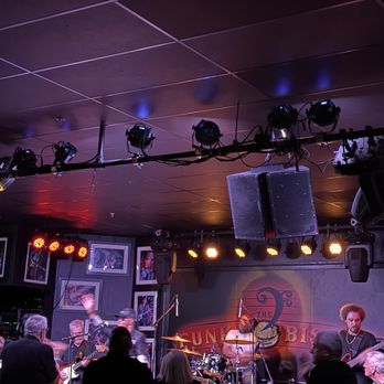 The Funky Biscuit - Marion Meadows and band - Jazz & Blues Near Me - Boca Raton, Florida The Funky Biscuit - Marion Meadows and band - Jazz & Blues Near Me - Boca Raton, Florida