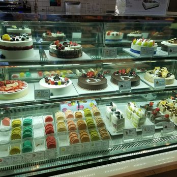 Paris Baguette - Cakes and macaroons - Coffee & Tea Near Me - Irvine, California Paris Baguette - Cakes and macaroons - Coffee & Tea Near Me - Irvine, California