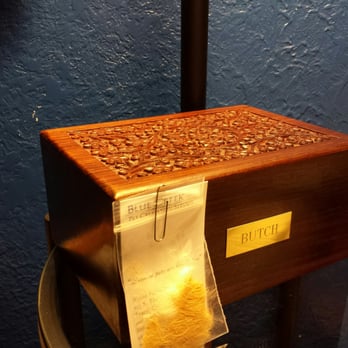 Blue Creek Pet Cremation - The rosewood box I chose for Butch. 11/13/15 - Pet Cremation Services Near Me - Tracy, California Blue Creek Pet Cremation - The rosewood box I chose for Butch. 11/13/15 - Pet Cremation Services Near Me - Tracy, California