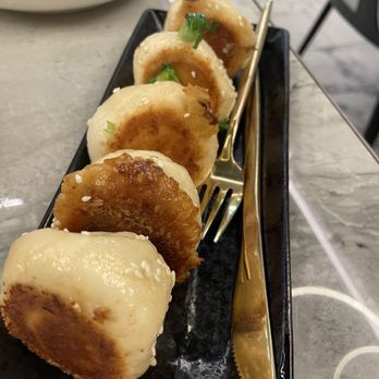 Supreme Dumplings - Pan Pan-Fried Pork Bun (5) - Shanghainese Near Me - Bellevue, Washington Supreme Dumplings - Pan Pan-Fried Pork Bun (5) - Shanghainese Near Me - Bellevue, Washington