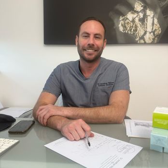 Dr. Jonathan Walters - After a most pleasant appointment experience, Dr. Walters kindly posed for this pic in December 2025.  Photo by Erin D. (patient) - Health & Medical Near Me - Nuevo Vallarta, NAY