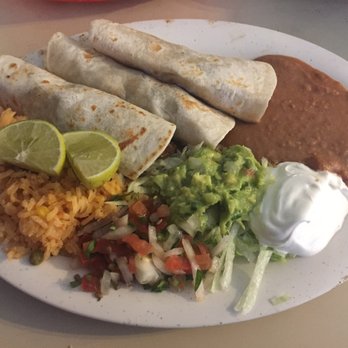 Tacos La Balita - Tacos al Carbon plate -- beef tacos plate with rice and beans - Mexican Near Me - Houston, Texas