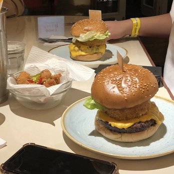 Gourmet Burger Kitchen - Burgers Near Me - Manchester, XGM