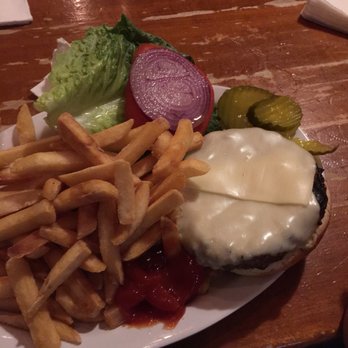 Biddy Early's - Dive Bars Near Me - Boston, Massachusetts