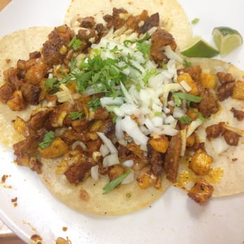 El Rey del Taco - Pork and pineapple soft tacos $9 + $1 for cheese - Mexican Near Me - Montreal, Quebec El Rey del Taco - Pork and pineapple soft tacos $9 + $1 for cheese - Mexican Near Me - Montreal, Quebec