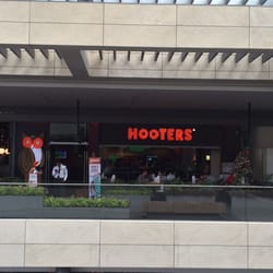 Hooters Oasis