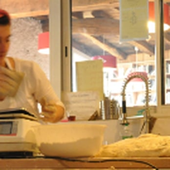 Ferme Campagnolle - Hélène et Christine façonne le pain amoureusement à la main - Bakeries Near Me - Laloubère, 65 Ferme Campagnolle - Hélène et Christine façonne le pain amoureusement à la main - Bakeries Near Me - Laloubère, 65