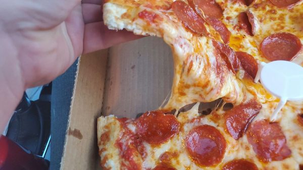 OLLIES PIZZA by null