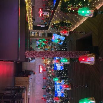 Paradise Park - Pizza Near Me - Chicago, Illinois