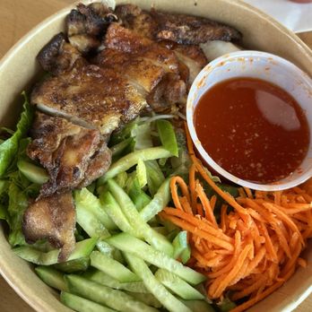 Saiga Vietnamese Eatery - Vermicelli with BBQ chicken - Vietnamese Near Me - Orange, California