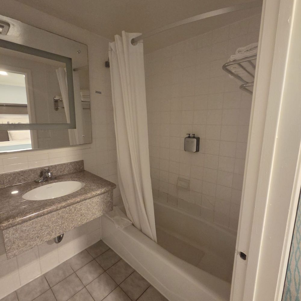 Symphony Inn - 314 - Hotels Near Me - San Francisco, California Symphony Inn - 314 - Hotels Near Me - San Francisco, California
