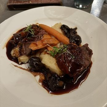 Ale & Compass Restaurant - Red Wine-braised Flat Iron - American Near Me - Orlando, Florida Ale & Compass Restaurant - Red Wine-braised Flat Iron - American Near Me - Orlando, Florida