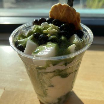 Iceskimo - Was ok, added boba, but almond float needs more flavor - Ice Cream & Frozen Yogurt Near Me - San Diego, California