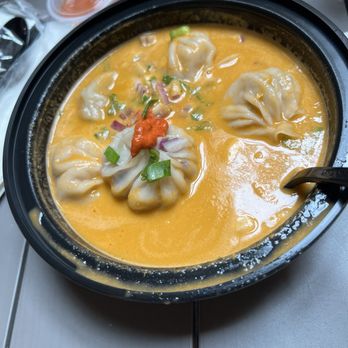 Momo Palace - Chicken Regular Jhol Momo - Himalayan/Nepalese Near Me - Worcester, Massachusetts