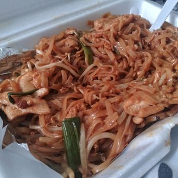 Jasmine Thai Kitchen - Pad thai - Thai Near Me - Hampton, Virginia