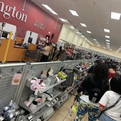 Burlington - Waited in line for about 10-15 mins