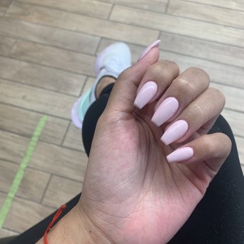 Duke's Nails & Spa - Nail Salons Near Me - Los Angeles, California