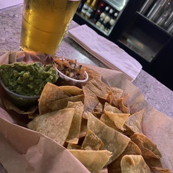 Draft Picks Sports Grill - Chips and Guacamole - American Near Me - La Mirada, California