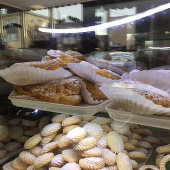 San Pietro - March = zeppole season - Bakeries Near Me - Montreal, Quebec San Pietro - March = zeppole season - Bakeries Near Me - Montreal, Quebec