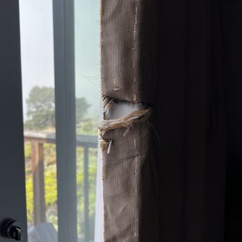 Heritage House Resort - Ripped curtain in multiple spots yet this is a premium priced room. - Hotels Near Me - Little River, California Heritage House Resort - Ripped curtain in multiple spots yet this is a premium priced room. - Hotels Near Me - Little River, California