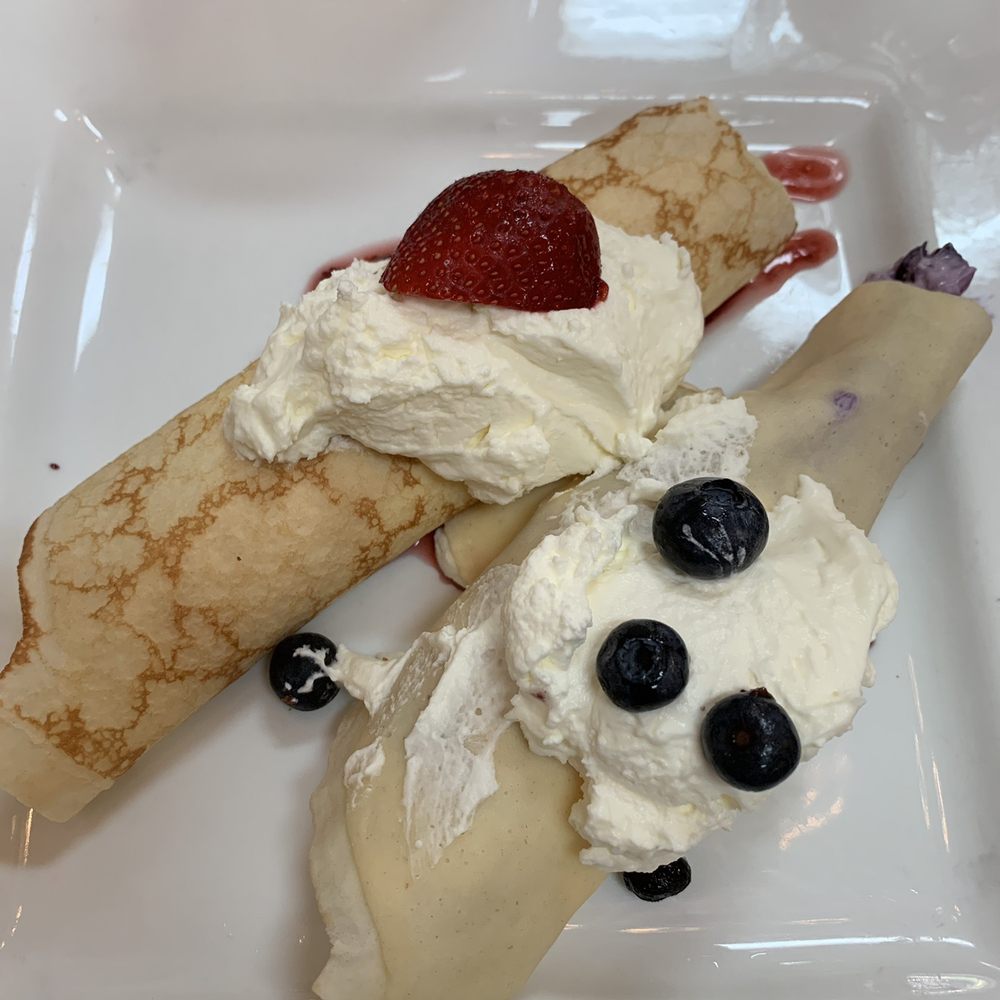 Upper Crust Cafe & Bakery - Strawberry and blueberry crepes - American Near Me - Venice, Florida Upper Crust Cafe & Bakery - Strawberry and blueberry crepes - American Near Me - Venice, Florida