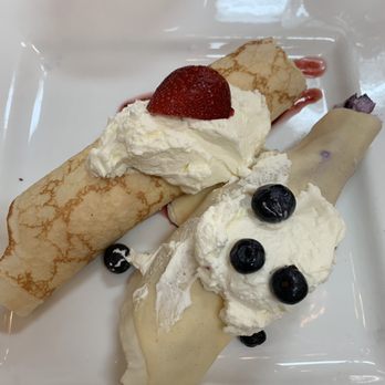 Upper Crust Cafe & Bakery - Strawberry and blueberry crepes - American Near Me - Venice, Florida Upper Crust Cafe & Bakery - Strawberry and blueberry crepes - American Near Me - Venice, Florida