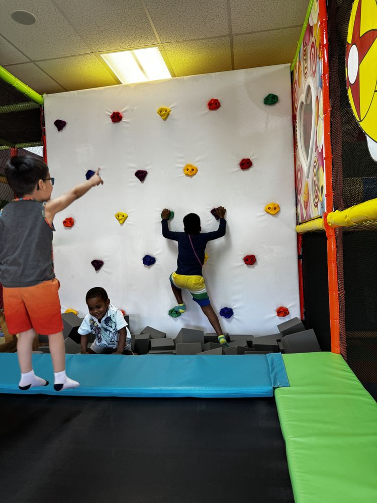 Penny’s Play Place Logo