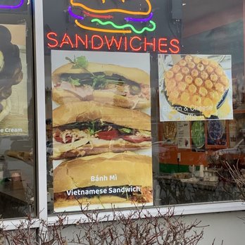 TEAlicious  - Yummy Sammy's and puffy waffles :) - Bubble Tea Near Me - Puyallup, Washington